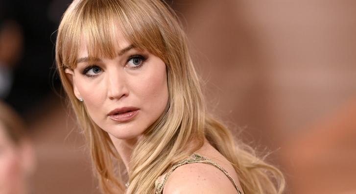 Jennifer Lawrence-t arra kérték egy fotózáson, hogy vetkőzzön le, rögtön vissza is szólt