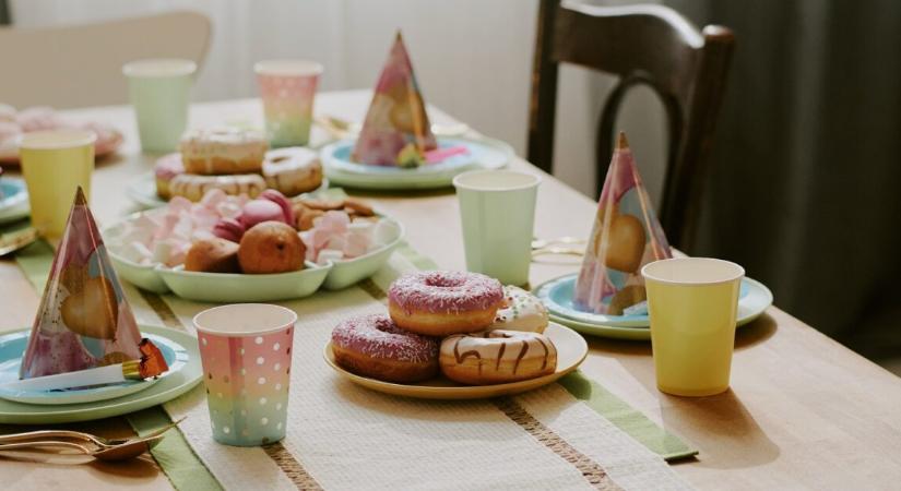 Senki sem ment el a kislány születésnapjára – a helyi közösség összefogott