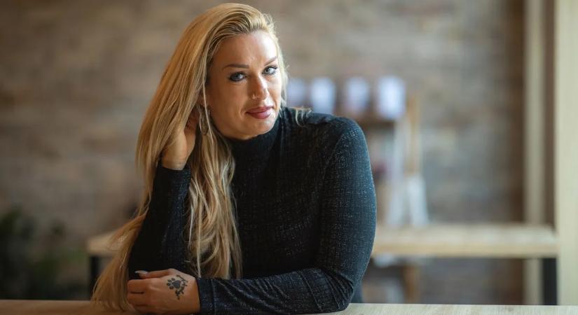"Erre fixen nem készültél fel!" – Világhírű pornóssal fekszik össze Molnár Anikó: nem hiszed el, ki az