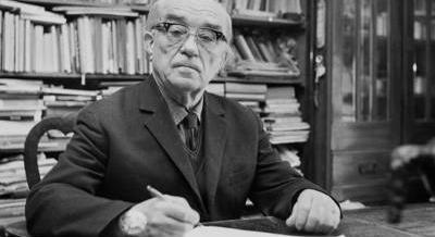 A hipochonder szerzetes, aki sosem fogott kezet, de egy országgal szerettette meg a fizikát – Öveges József professzor