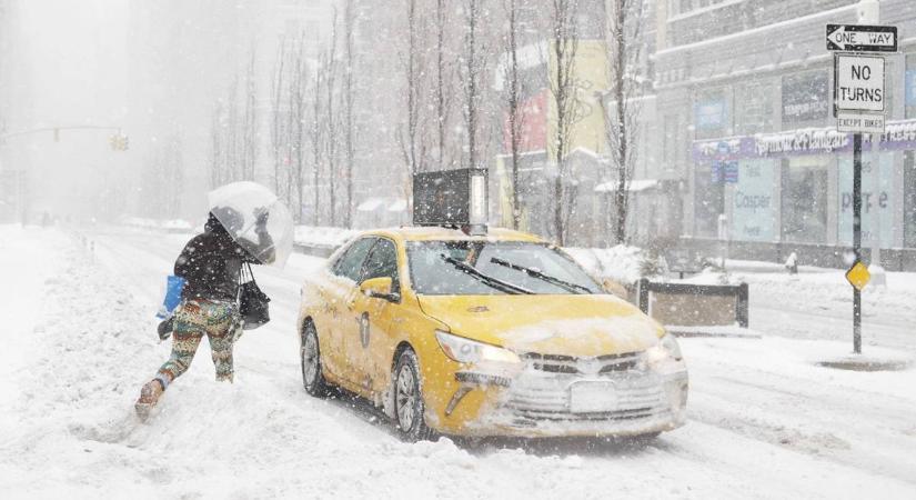 Veszélyállapotot hirdettek több amerikai államban, extrém téli viharra készülnek