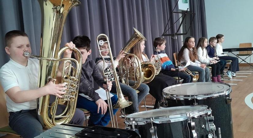 Zenei élmény: hangszerbemutató a legkisebbeknek