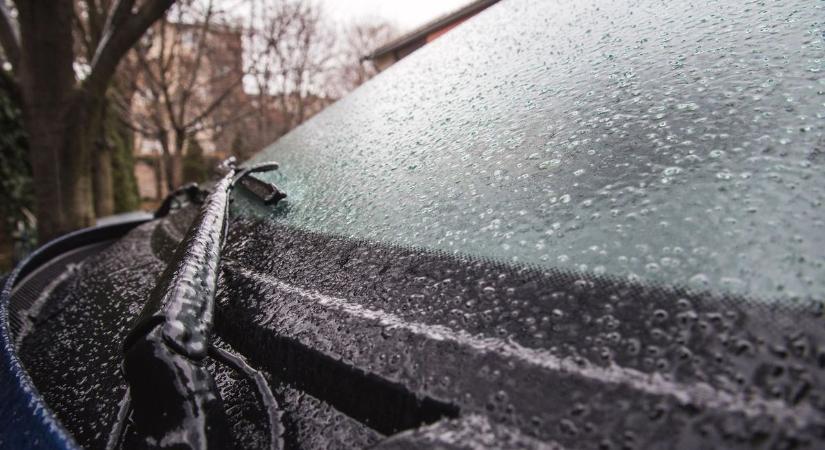 Jégpályává változtatta Vas vármegyét az ónos eső