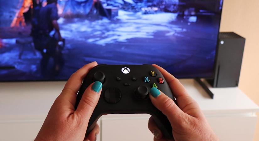 Heteken belül jöhet az ingyenes Xbox-csomag, cserébe tele lesz reklámokkal