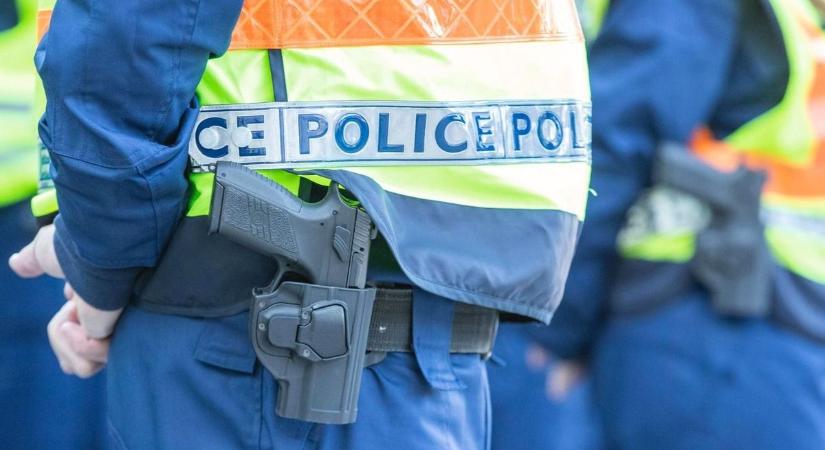 Diákok kezébe került a rendőrök üzenete, nyilvánosságra hozták – videóval