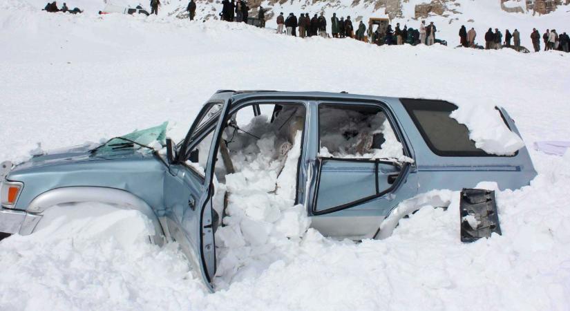 Nagy pusztítást végez az ítéletidő Afganisztánban, sok a halálos áldozat