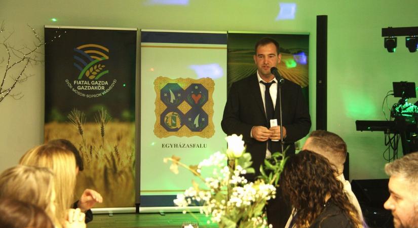 Szuper hangulatban telt a Gazdabál az Ebergényi kastélyban - fotók