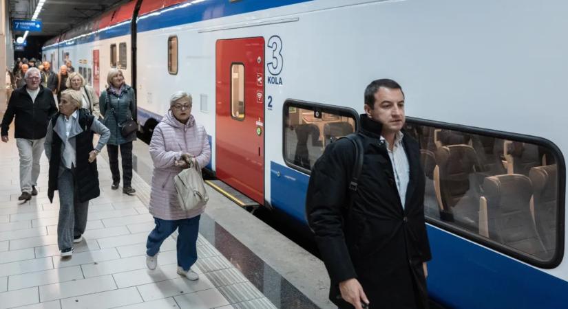 Félórás határellenőrzés lesz a Budapest-Belgrád vasútvonalon