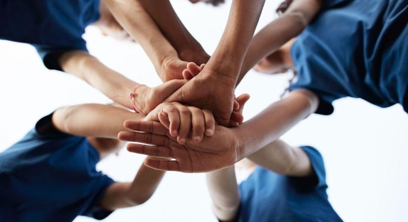 Egy város szíve dobban érte: súlyos beteg nőnek gyűjtenek Tatabányán