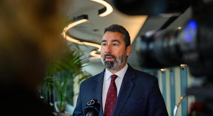 Hidvéghi Balázs: a kormány átvállalja a hideg miatti extraköltséget a családoktól