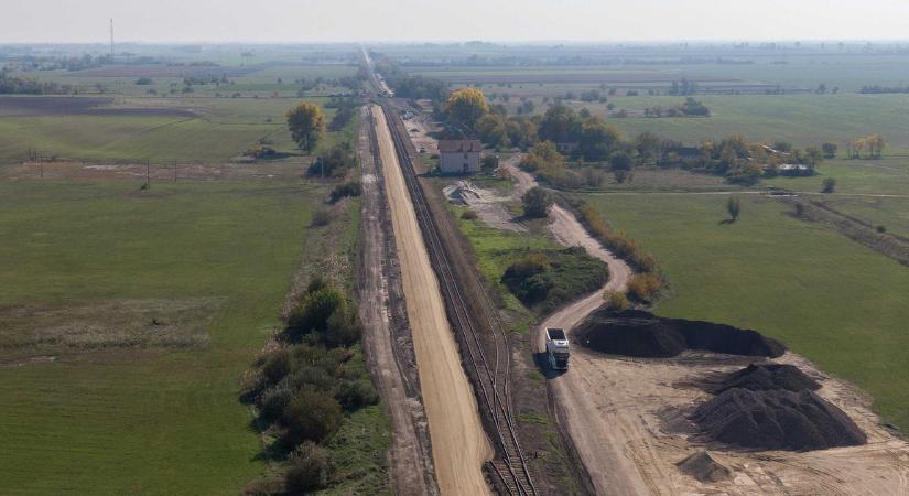 Félórás határellenőrzés lesz a Budapest–Belgrád vasútvonalon