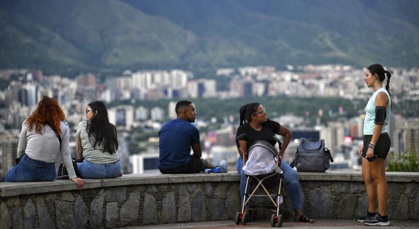 Ma is él a „töröld a chatet”-reflex – venezuelaiak meséltek a Maduro utáni mindennapokról
