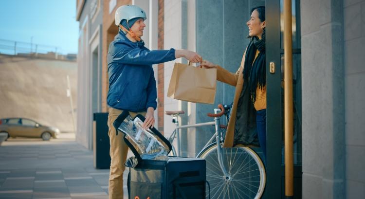 Sokan választják a házhoz jövő visszaváltás