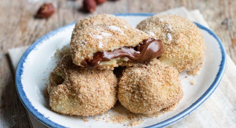 Mogyorókrémmel töltött gombóc