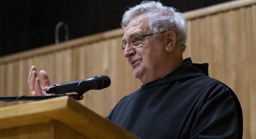 Isten éltesse! 80. születésnapját ünnepli hétfőn Várszegi Asztrik, korábbi pannonhalmi főapát