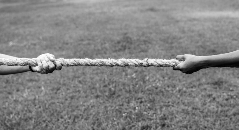 A miniszterelnököt megdöbbenti a társadalmi megosztottság