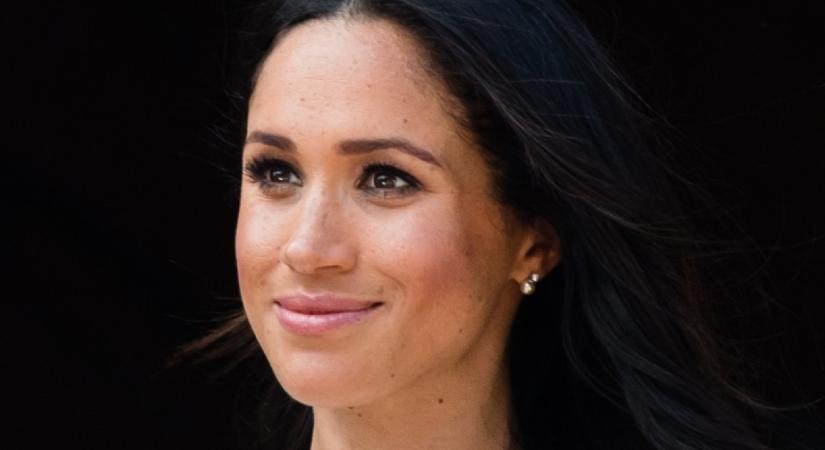 Meghan Markle már viseli: mindenki ezt a nadrágot fogja hordani idén tavasszal, egyszerre sikkes és elegáns