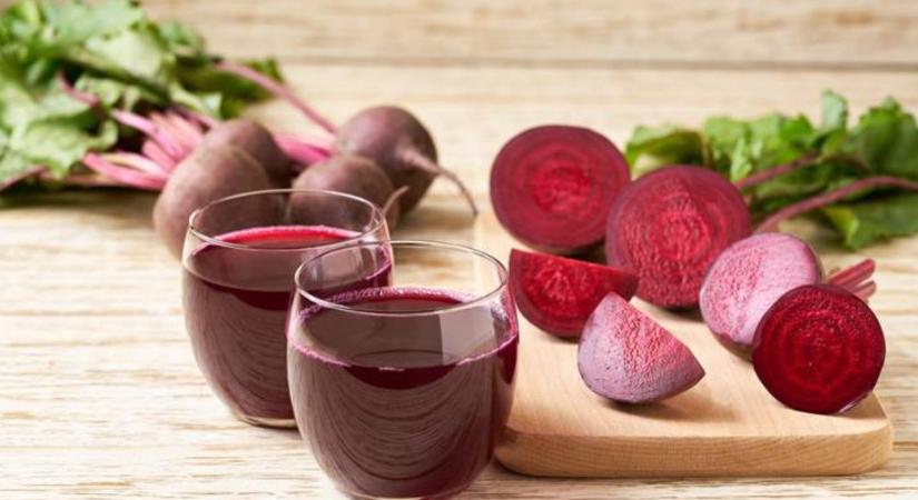 Ezért lett ekkora sláger ez a piros gyümölcslé