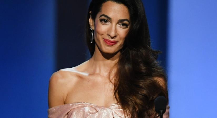 Amal Clooney volt a legszebb menyasszony, akit valaha láttunk: minden idők leggyönyörűbb ruháját viselte a nagy napon