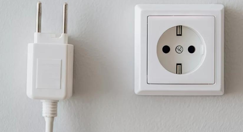 Figyelem! Ez a villanyszerelési hiba milliókat emészthet fel: a biztosító megtagadhatja a kártérítést