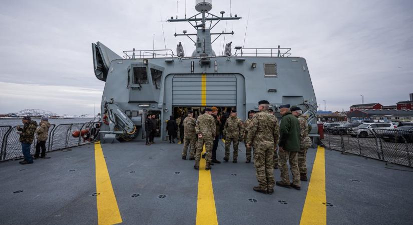 Nem hívták meg Magyarországot a grönlandi hadgyakorlatra