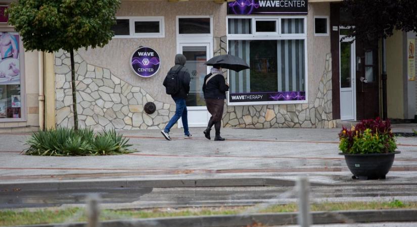 Enyhe, de borult, párás idő várható a jövő héten, többször kell csapadékra készülni