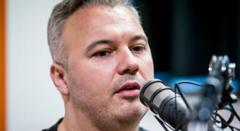 Dombóvári István kézenfogva sétáló kisfiaitól elolvadsz: István és Lajos übercukik a bojtos sapiban