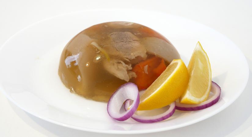 Ma már nem létezik nélküle kocsonya, pedig a hagyományos receptekben sosem szerepelt