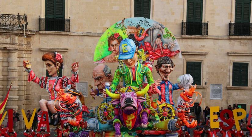 Nézze meg otthonából a máltai karnevált