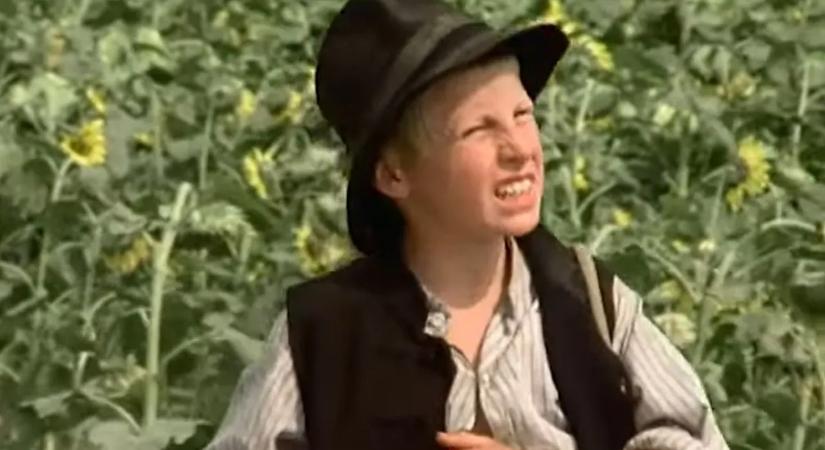 Öngyilkos lett az Indul a bakterház sztárja: ilyen állapotban van most Bendegúz sírja – fotó