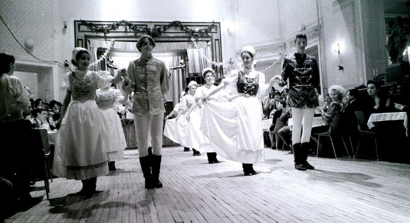 Így mulattunk annak idején Vas vármegyében - Régi bálok fotóiból válogattunk