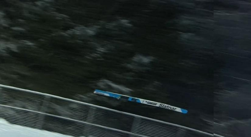 Elszabadult síléc okozott zavart a síugró-világbajnokságon