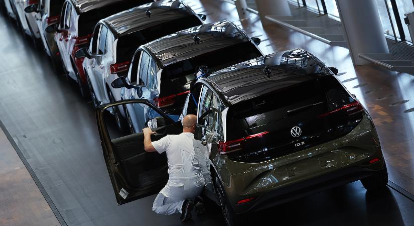 Trump vámjai keresztbe tettek? Nem jó hírt közölt a Volkswagen vezére