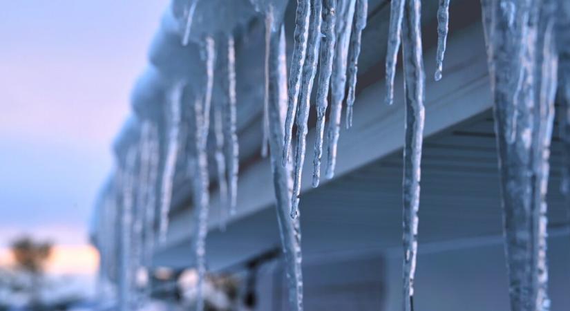 A gyönyörű meteorológus nő mutatta meg, mit tesz a -45 fokos hideg