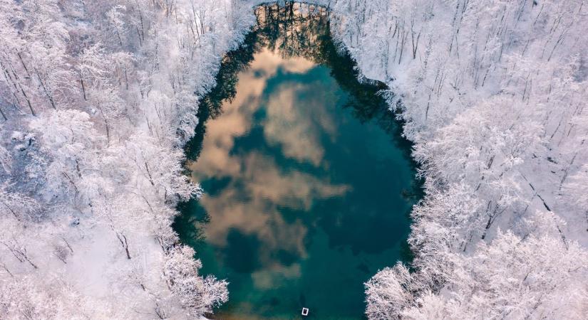 A permanens kampány részévé vált a hóesés is, mint minden más. Az új jelenség: a hólapáttal pózoló politikai ágens