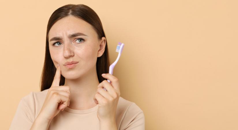 5 dolog, amit sosem szabad csinálnod a fogkeféddel