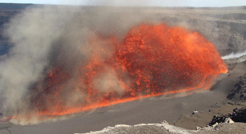 Kőeső esett Hawaii-on