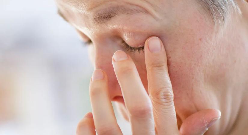 Valóban veszélytelen? Meglepő okai lehetnek a szemhéjrángásnak