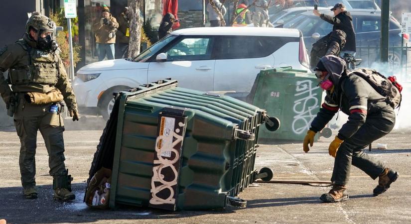 Mindent megtudunk az „áldozat” szexuális orientációjáról és politikai hitvallásáról, csak azt nem, hogy mit tett, amiért lelőtték