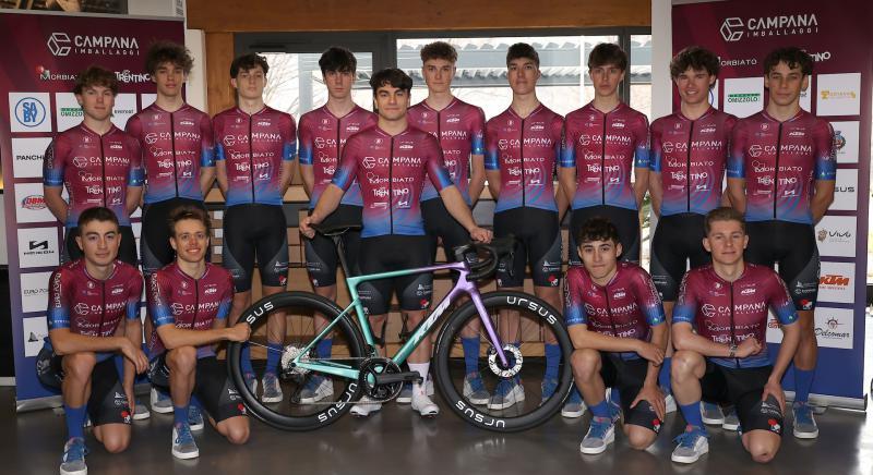 Hivatalosan is bemutatkozott Rvsz dm s Zsembery Boldizsr csapata