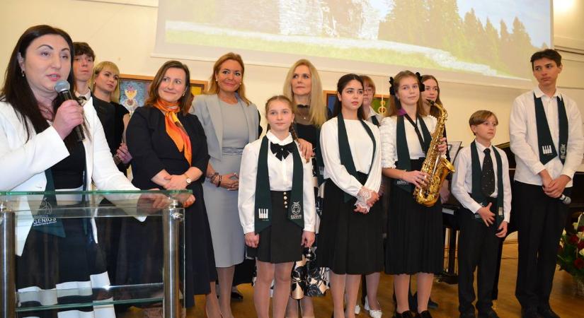 Varázslatos koncert Beregszászban - Legyen a zene mindenkié!