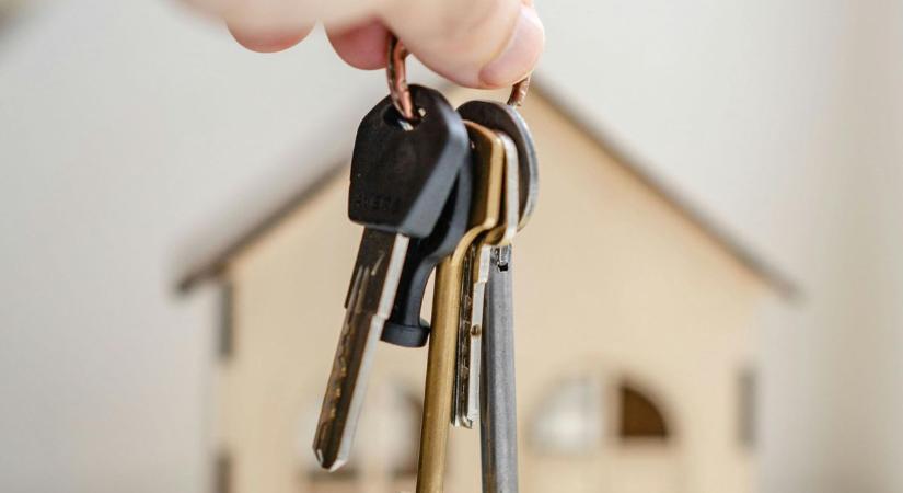 Bővül a közszolgálati otthontámogatásra jogosultak köre