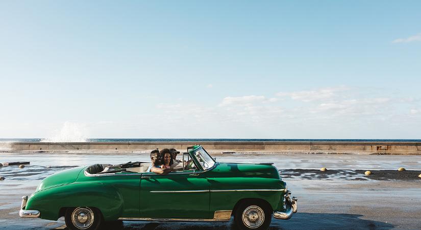 Lejárt a fekete és a fehér ideje, új szín hódít az autópiacon