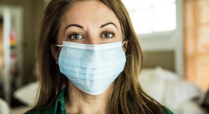 Újra kötelező a maszkviselés ezekben az intézményekben: nagy a riadalom!