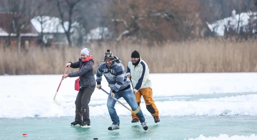 Éjszaka sem állt meg az élet: kastélyárverés, jégtillalom, új vasútvonal