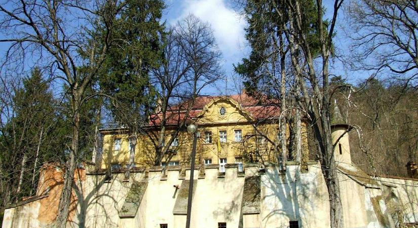 Villámgyorsan adja el az állam a dubicsányi Vay-kastélyt