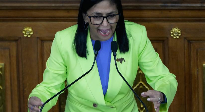 Ideiglenes venezuelai elnök: Elég volt a Washingtonból érkező parancsokból