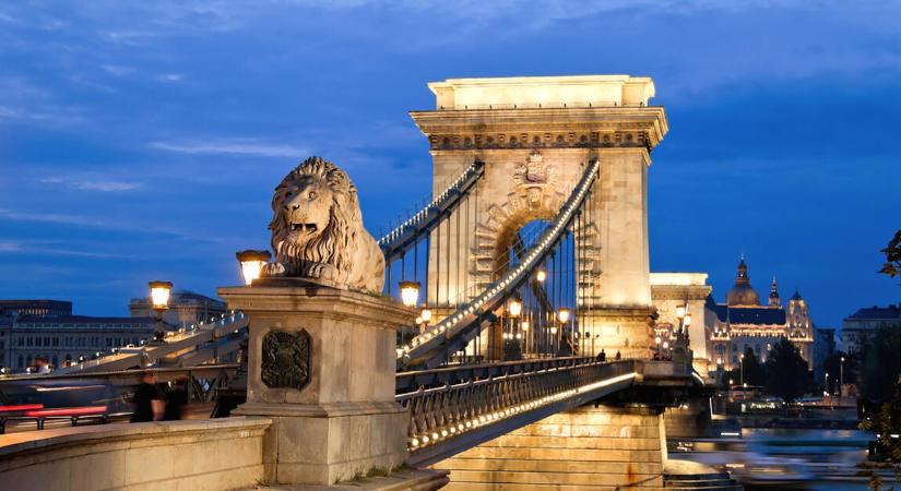 Egy tragédia nyomán követel változást Vitézy Dávid a budapesti hidakon