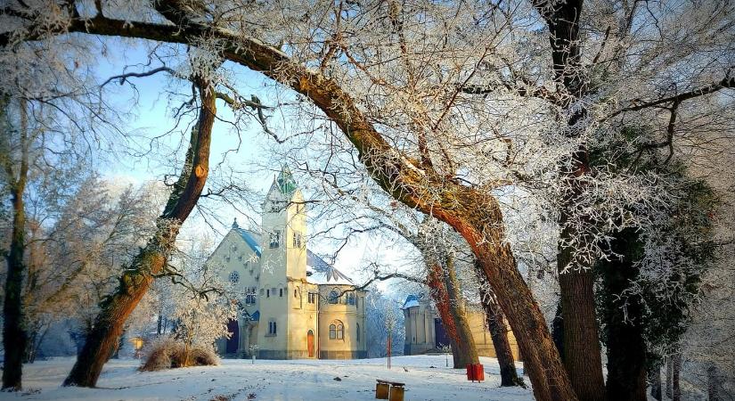 Hóba burkolt arisztokrata örökség Dobozon