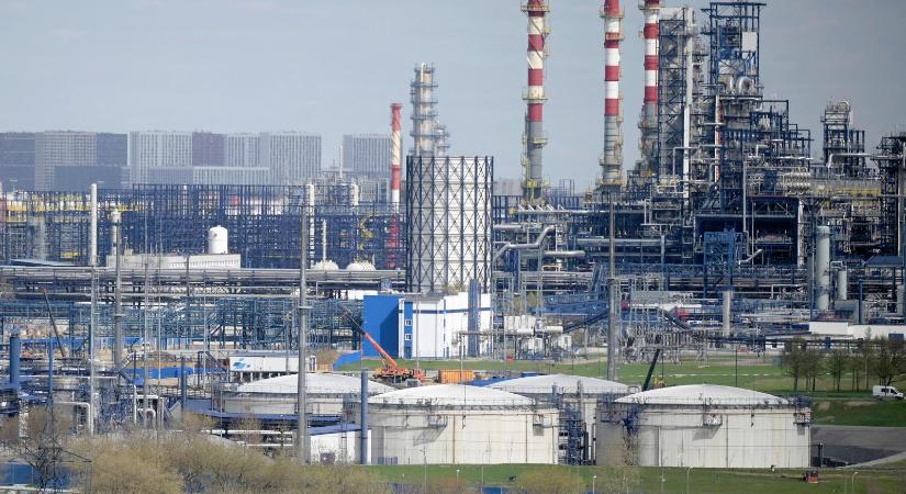 Ukrán drónok találhattak el egy orosz olajfinomítót Krasznodar közelében